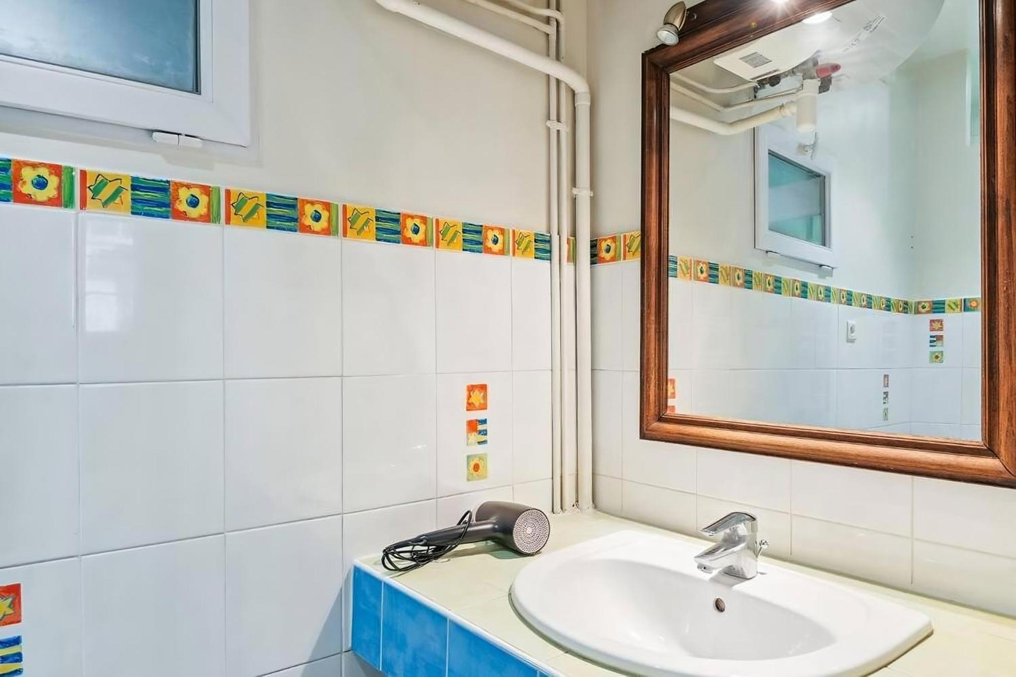 Studio Jaures - Equipped Studio Near Paris With Private Bathroom Montrouge Bagian luar foto