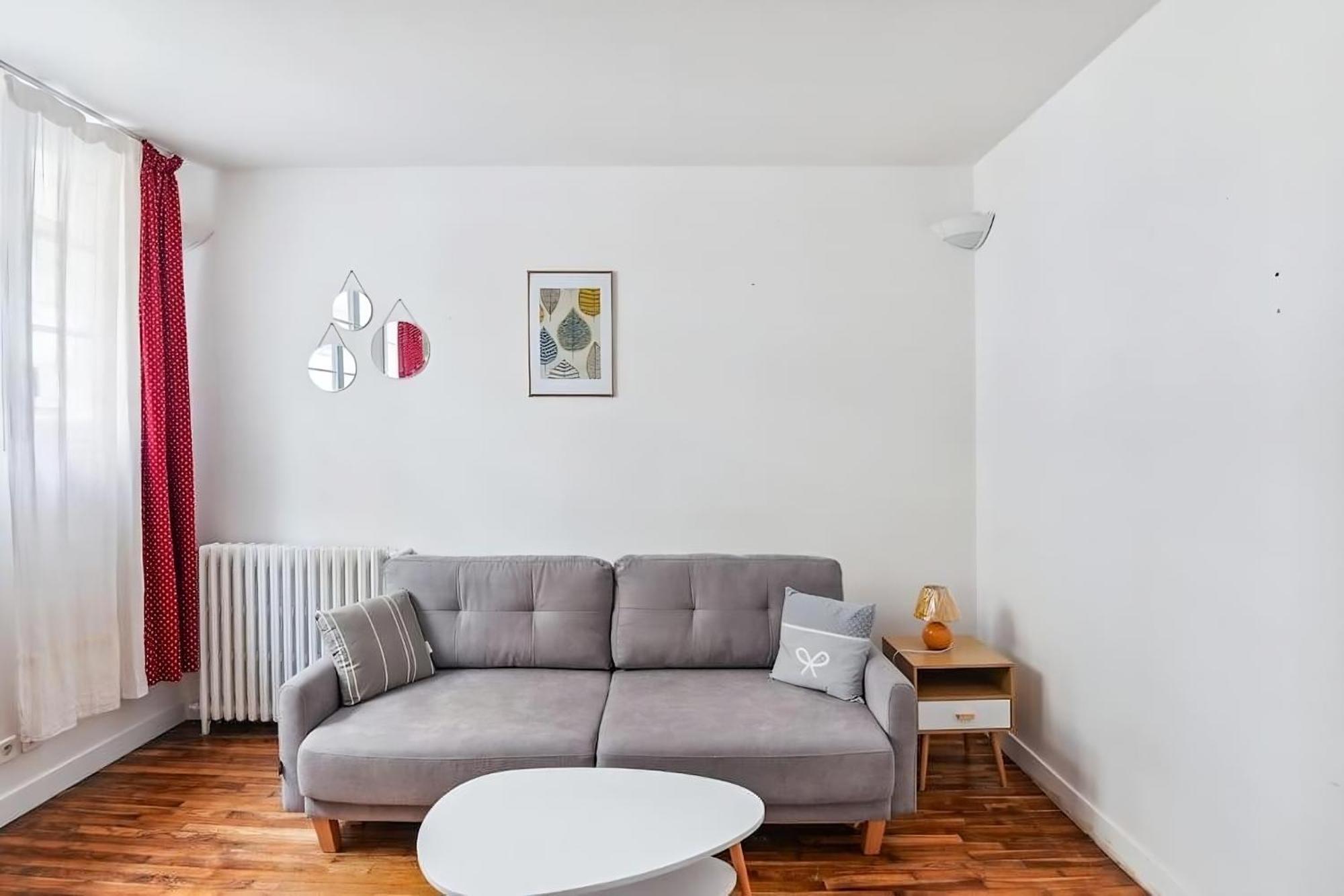 Studio Jaures - Equipped Studio Near Paris With Private Bathroom Montrouge Bagian luar foto